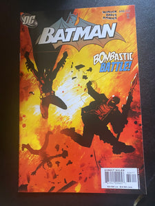 BATMAN - #646 BOMBASTIC BATTLE! -  DEC 2005 - DETECTIVE COMICS - COMIC BOOK